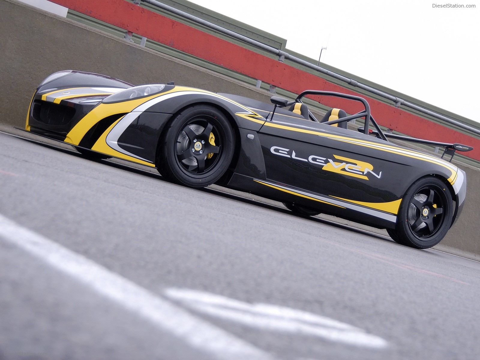 Lotus 2 Eleven